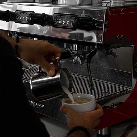 making-arte-latte